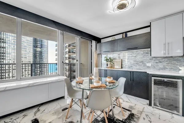 $3,400 | 400 East Randolph Street, Unit 2225, Chicago, IL 60601