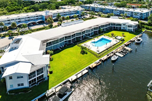 $474,000 | 701 Harbour Drive, Unit 103, Boca Raton, FL 33431