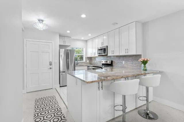 $474,000 | 701 Harbour Drive, Unit 103, Boca Raton, FL 33431