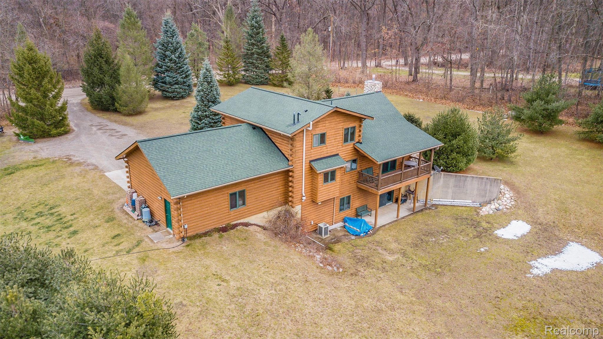10587 Roepke Road Chelsea, MI 48118 - Photo 4 of 49 DJI_0611.jpg