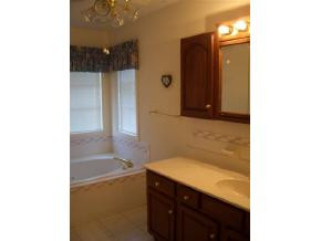 225 Fleenor Road Piney Flats, TN 37686 - Photo 4 of 9 Photo 4