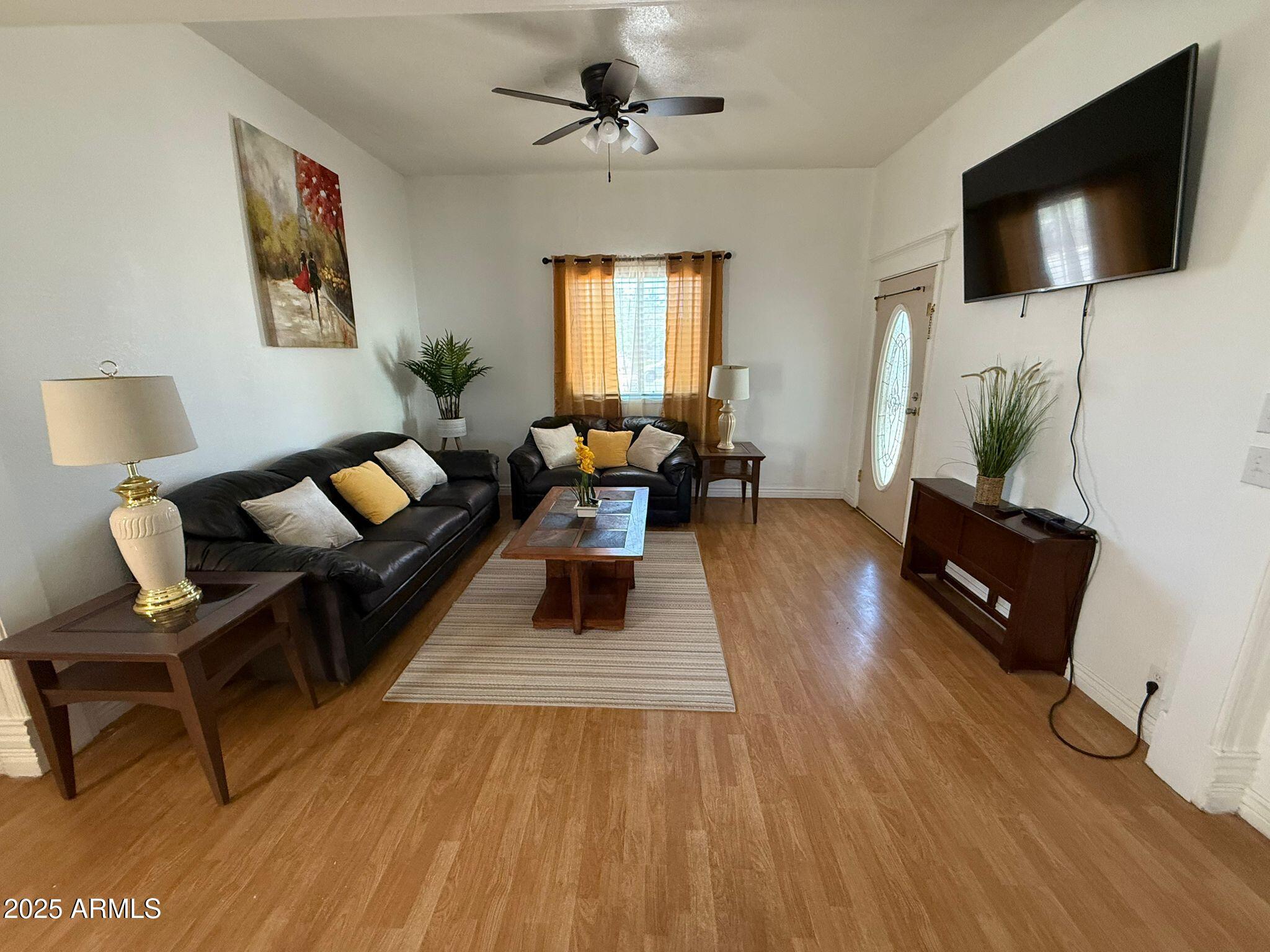 851 East 9th Street Douglas, AZ 85607 - Photo 4 of 22 WhatsApp Image 2025-06-17 at 2.46.58 PM