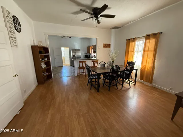 $1,400 | 851 East 9th Street, Douglas, AZ 85607