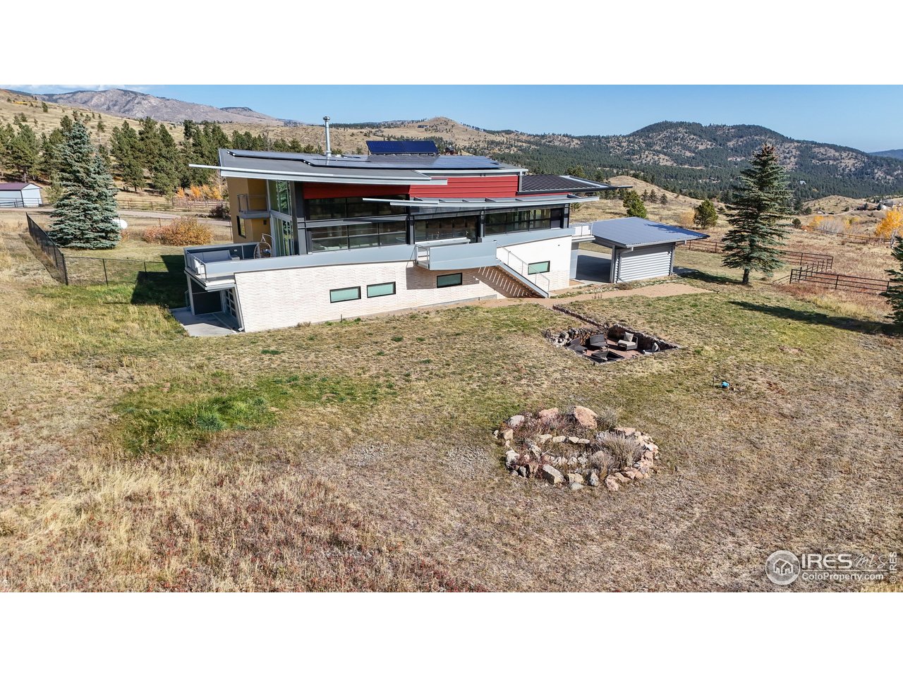 987 Lost Angel Road Boulder, CO 80302 - Photo 27 of 40 a balcony with furniture and city view