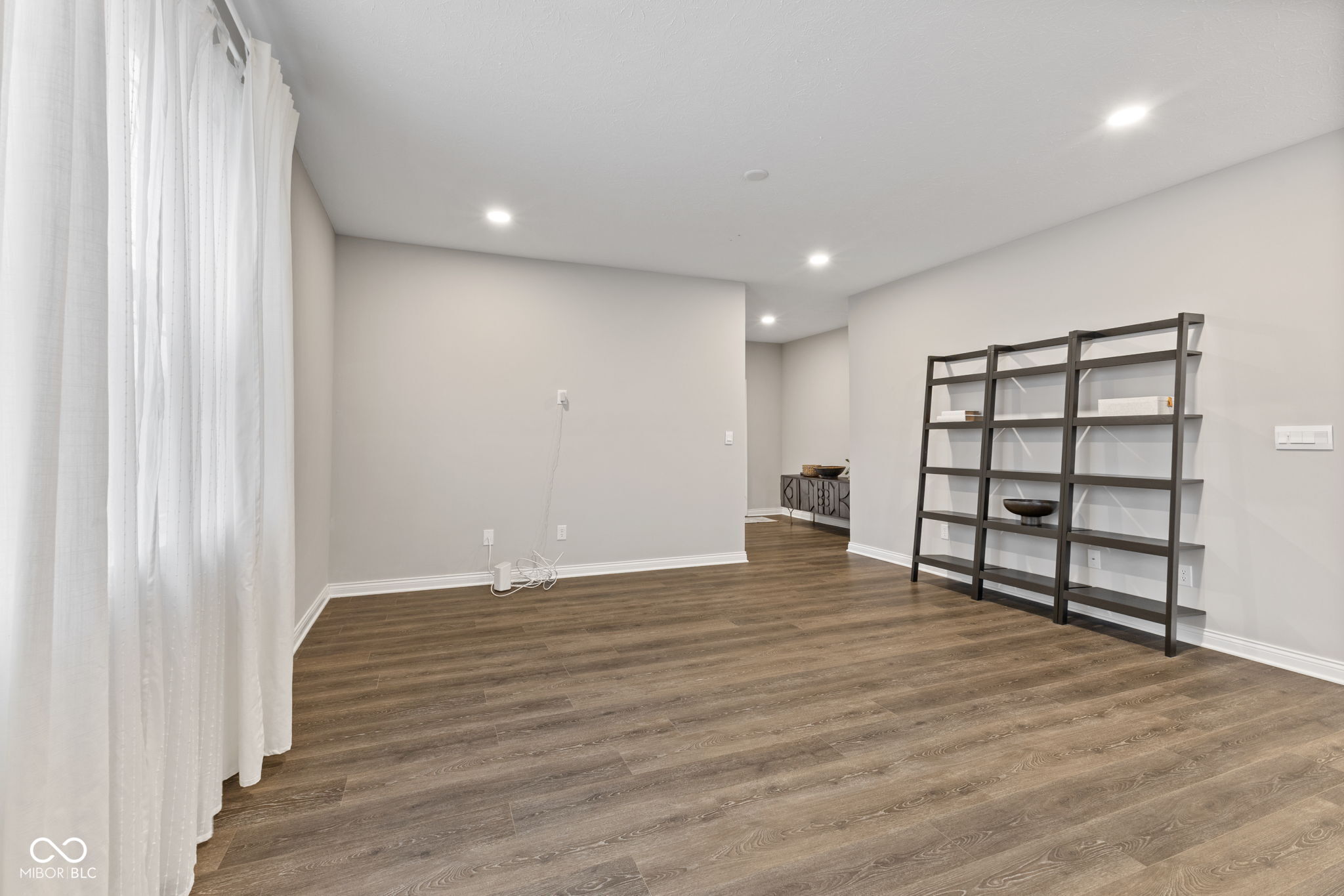 6341 Stallion Way Indianapolis, IN 46260 - Photo 12 of 28