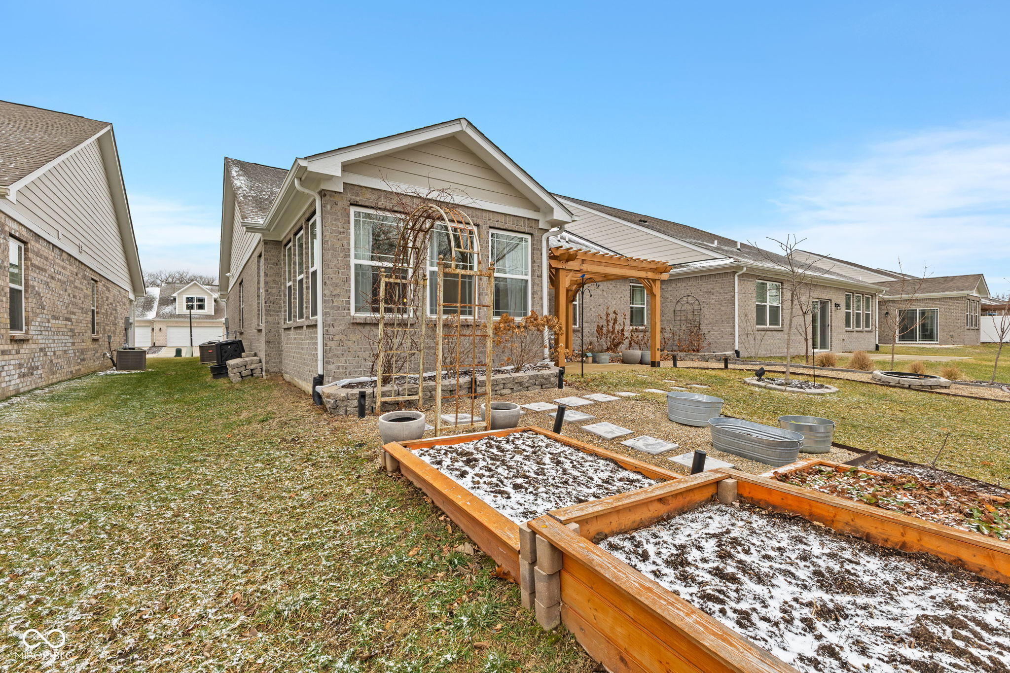 6341 Stallion Way Indianapolis, IN 46260 - Photo 14 of 28