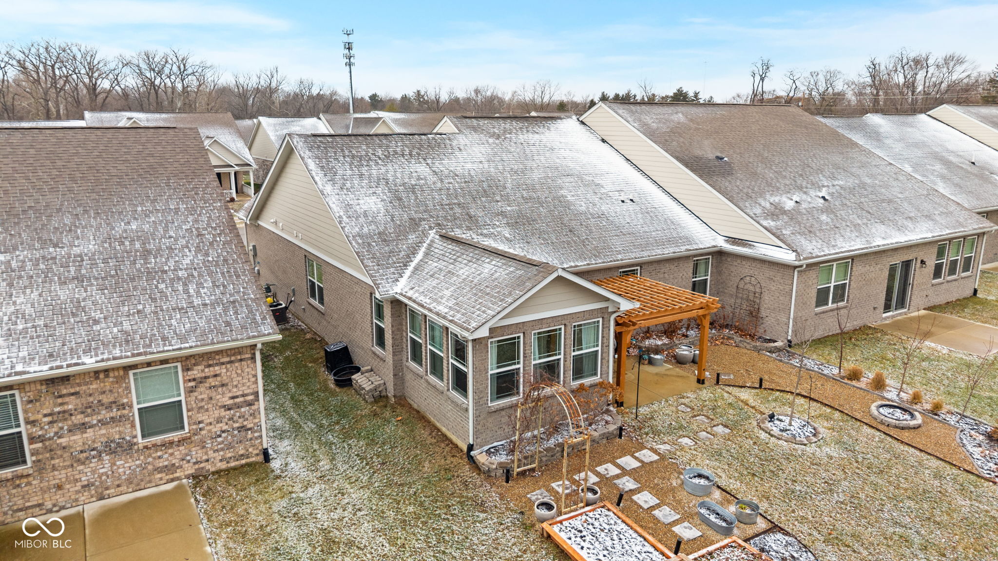 6341 Stallion Way Indianapolis, IN 46260 - Photo 5 of 28