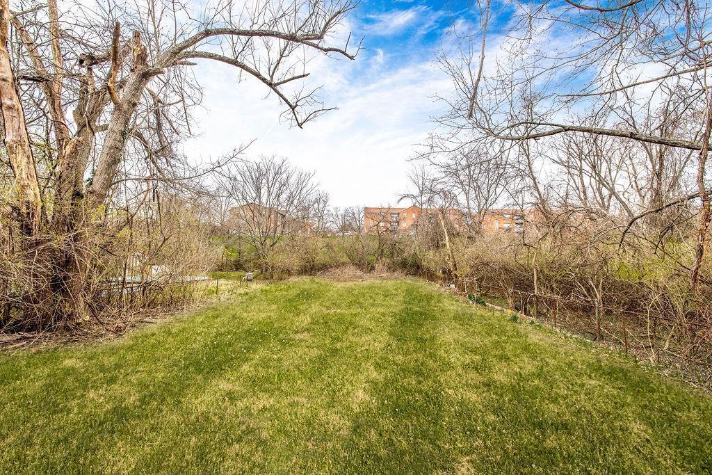 8333 Daly Road Cincinnati, OH 45231 - Photo 7 of 47