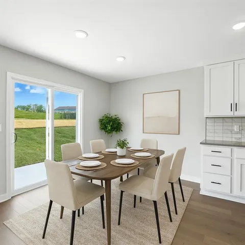 $399,950 | 707 Glenn Circle, Raymore, MO 64083