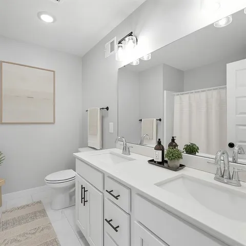 $399,950 | 707 Glenn Circle, Raymore, MO 64083