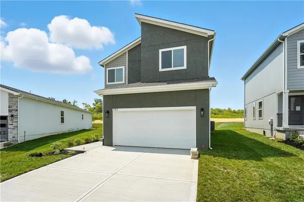 $409,988 | 707 Glenn Circle, Raymore, MO 64083