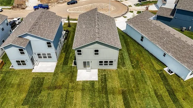 $399,950 | 707 Glenn Circle, Raymore, MO 64083