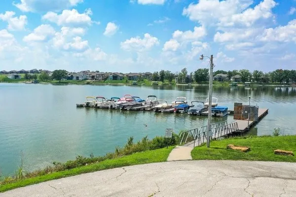 $409,988 | 707 Glenn Circle, Raymore, MO 64083
