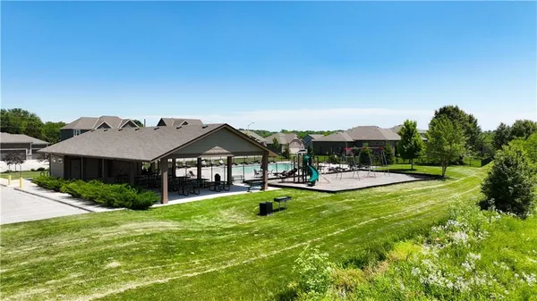 $409,988 | 707 Glenn Circle, Raymore, MO 64083