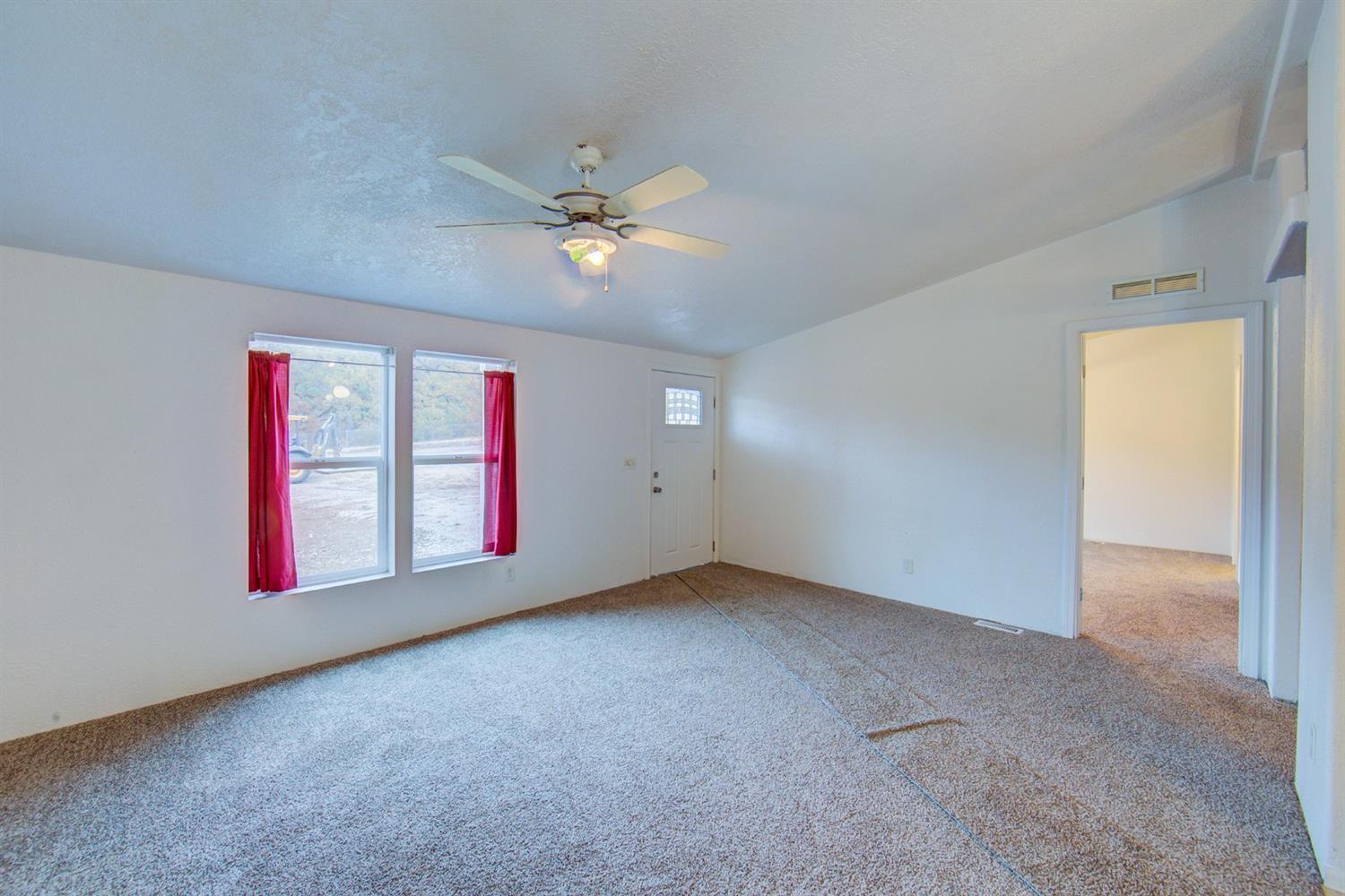 9463 Blackwell Road Central Point, OR 97502 - Photo 16 of 23 Additional Photo