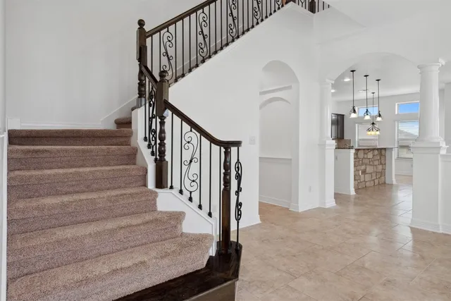 a view of entryway and hall