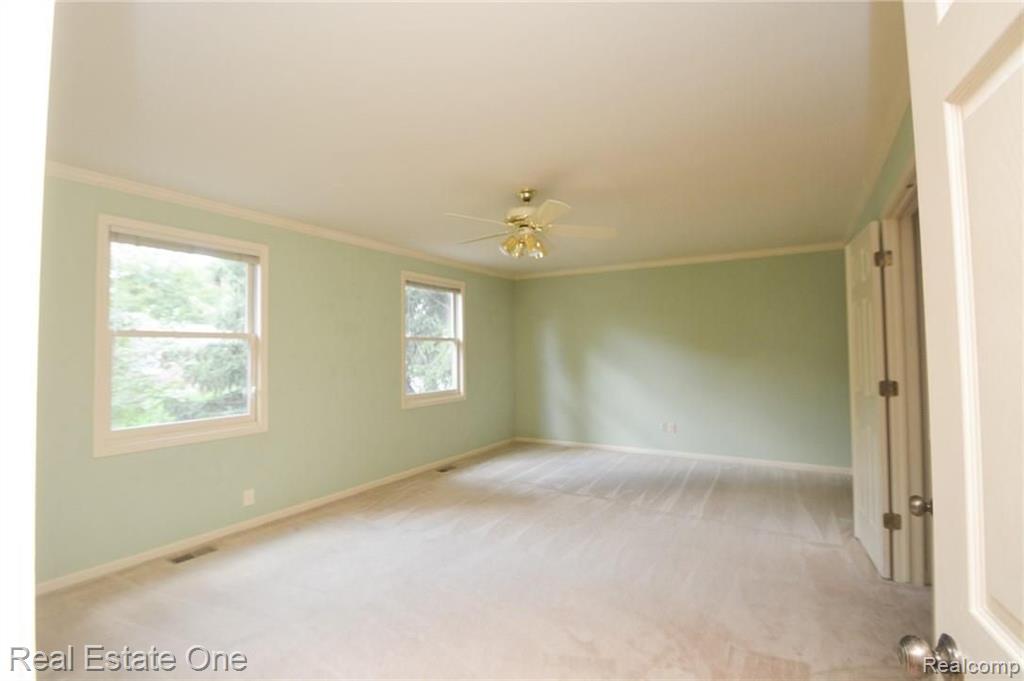 524 Rochdale Drive North Rochester Hills, MI 48309 - Photo 18 of 26