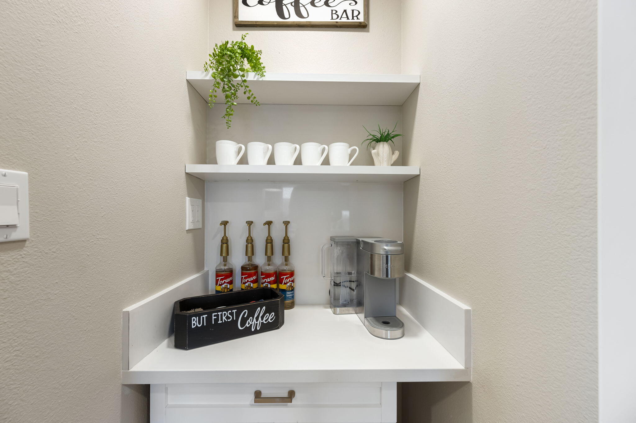 84131 Azzura Way Indio, CA 92203 - Photo 12 of 38 a bathroom with a sink and a mirror