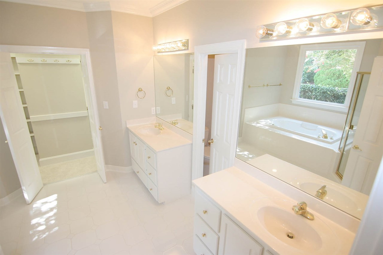 8708 Bell Grove Way Raleigh, NC 27615 - Photo 18 of 25 Master Bath/Spa