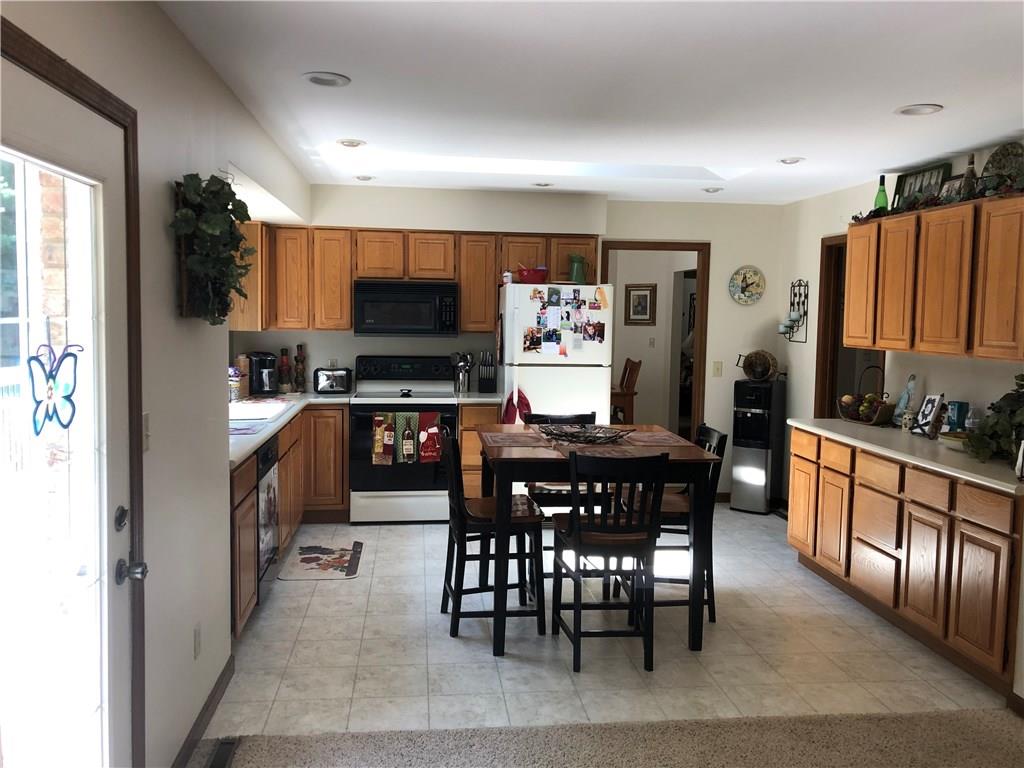 4721 East Base Road Columbus, IN 47201 - Photo 7 of 22 Gallery Image 7