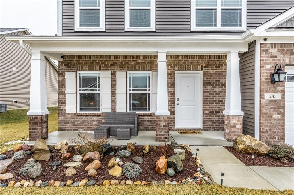 245 Rambling Road Greenfield, IN 46140 - Photo 4 of 42