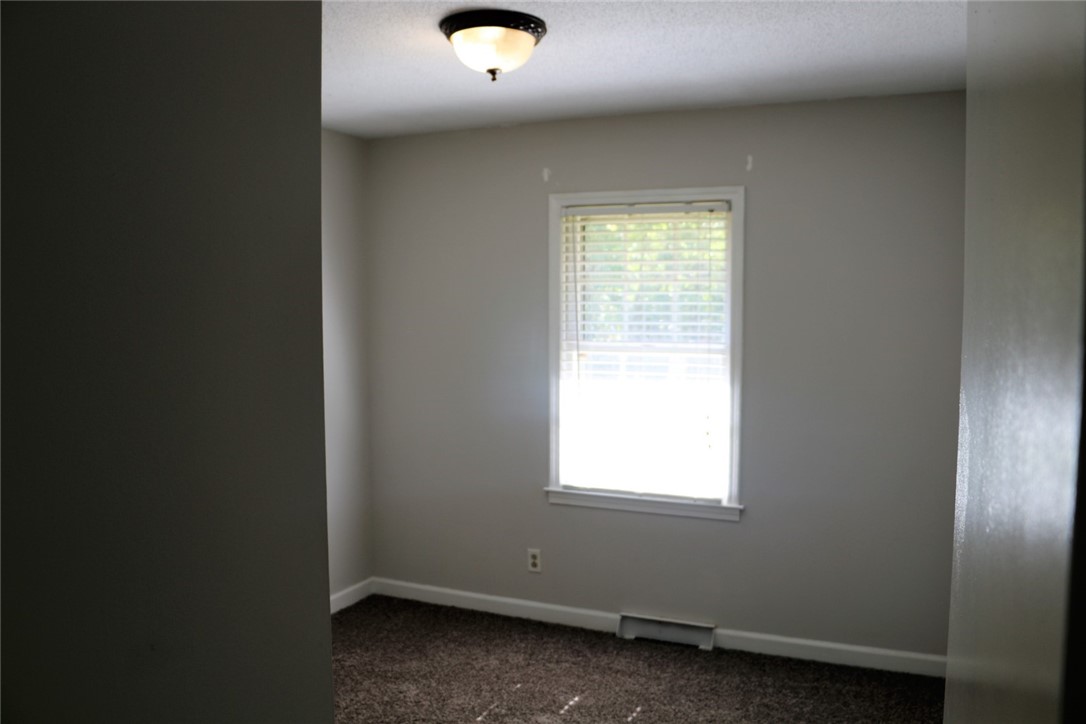 115 Newton Road Seneca, SC 29678 - Photo 15 of 24 Gallery Image 15