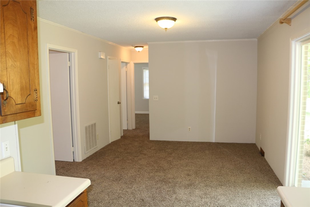 115 Newton Road Seneca, SC 29678 - Photo 8 of 24 Den/Family Room