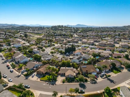 $770,000 | 2020 Gary Lane, Escondido, CA 92026