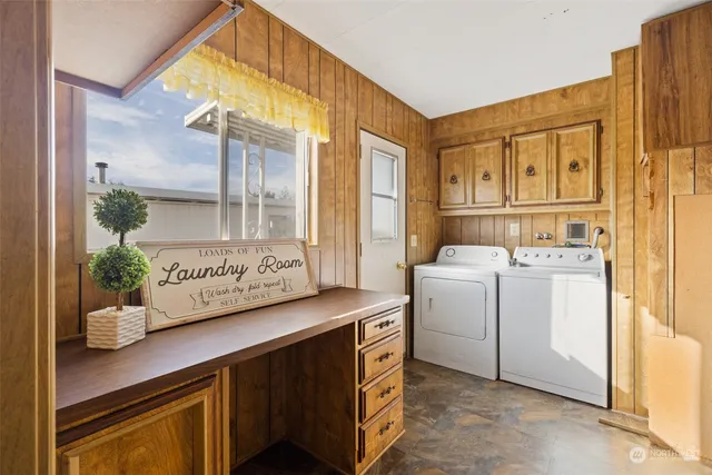 $99,000 | 39 Juniper Mobile Estate, Sequim, WA 98382