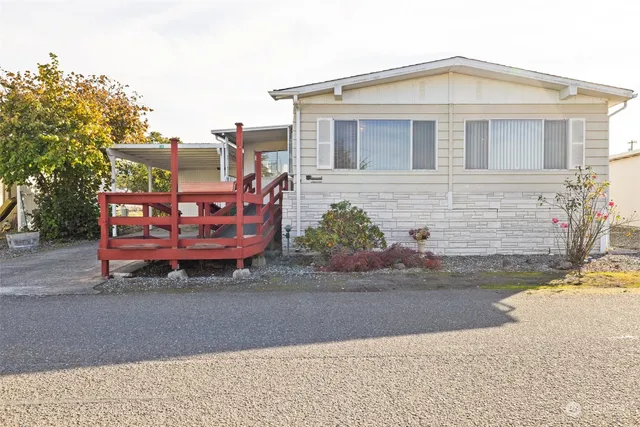 $99,000 | 39 Juniper Mobile Estate, Sequim, WA 98382