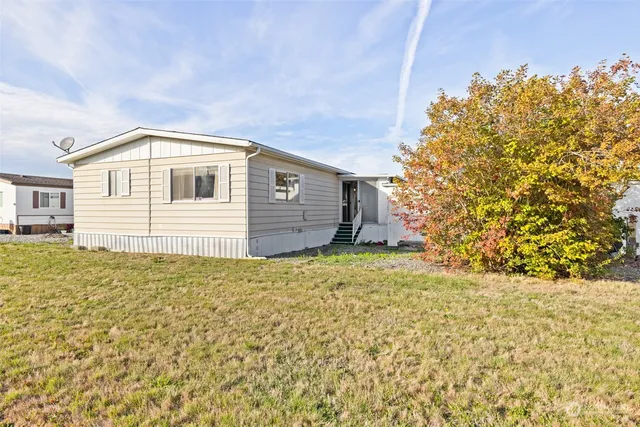 $99,000 | 39 Juniper Mobile Estate, Sequim, WA 98382