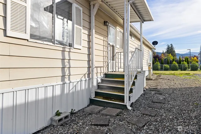 $99,000 | 39 Juniper Mobile Estate, Sequim, WA 98382