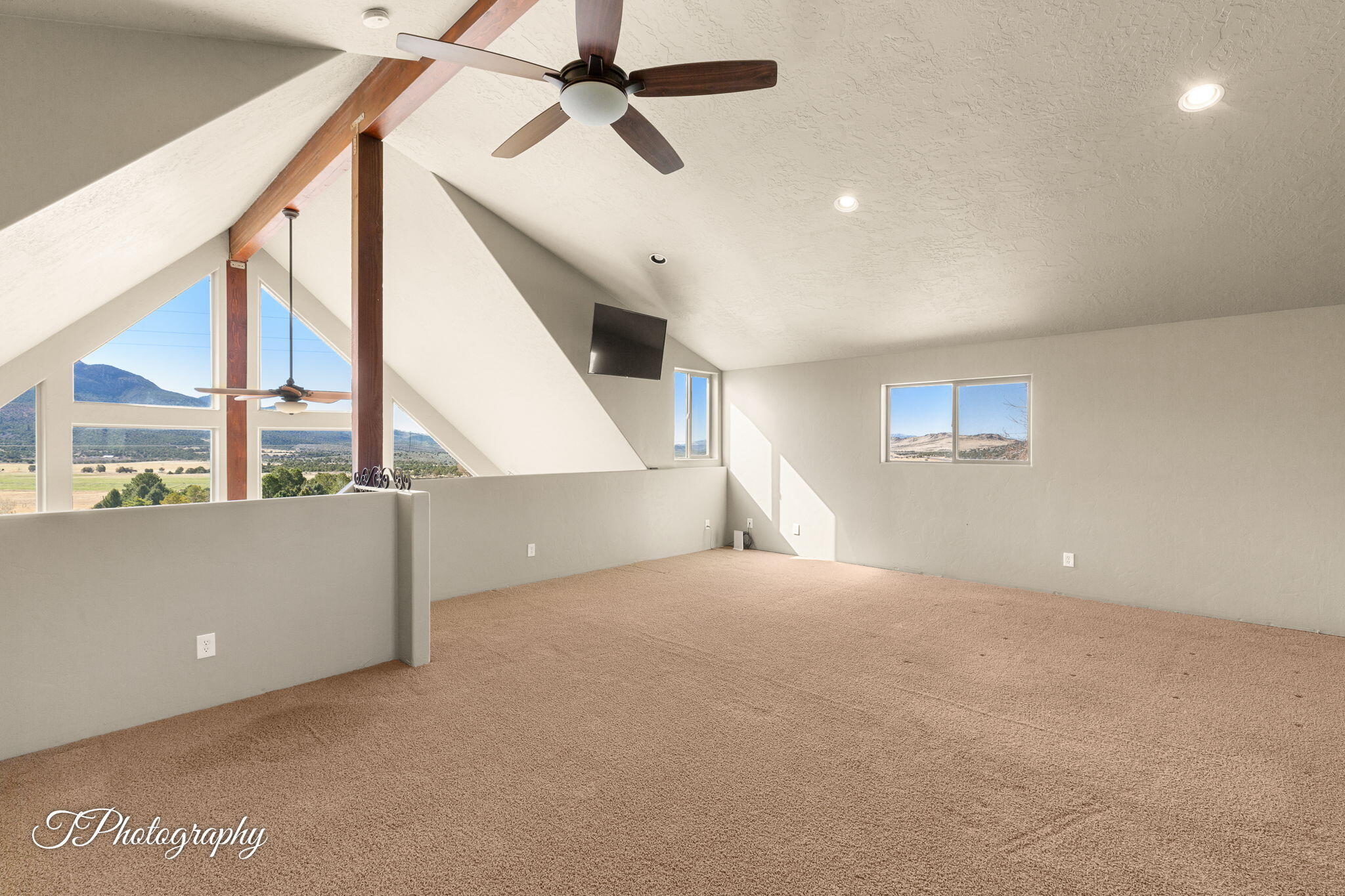 342 East Foothill Circle Central, UT 84722 - Photo 31 of 50 2nd level living area