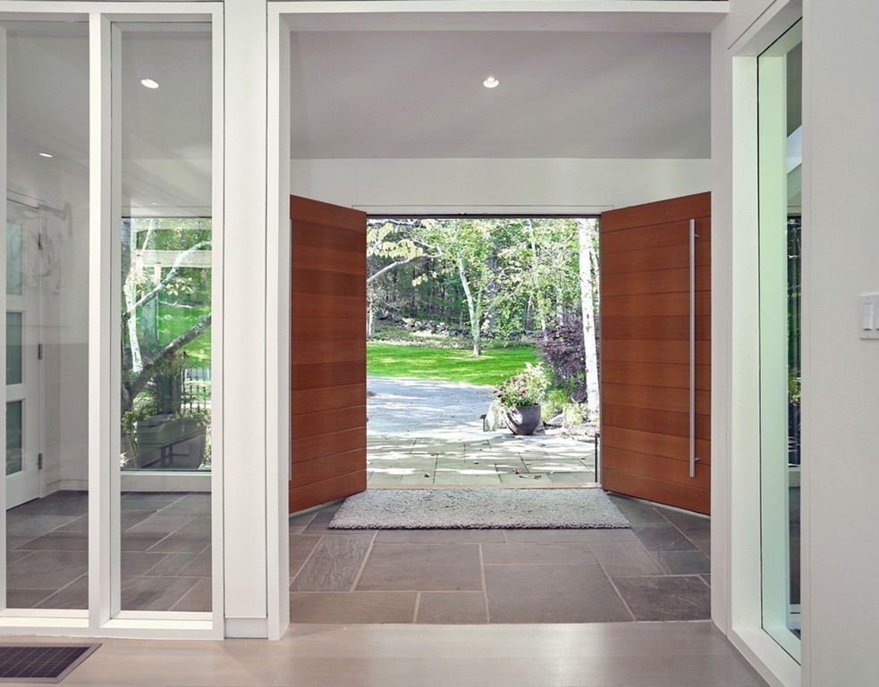 72 Old Farm Road Concord, MA 01742 - Photo 4 of 29 Gallery Image 4