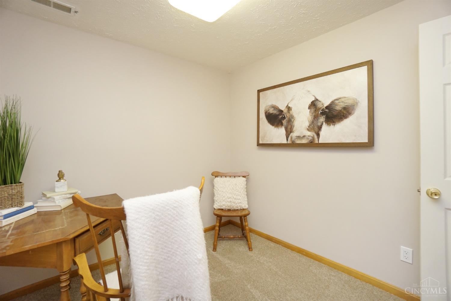 9027 Winton Road Cincinnati, OH 45231 - Photo 26 of 41