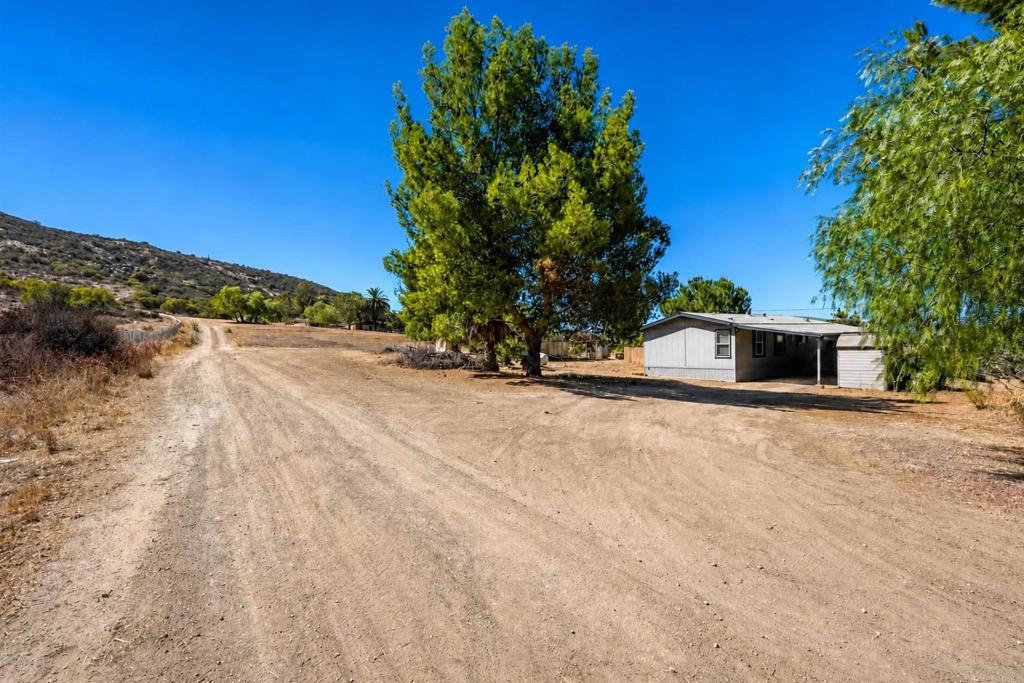 1698 Griffith Road Ramona, CA 92065 - Photo 23 of 41 Gallery Image 23