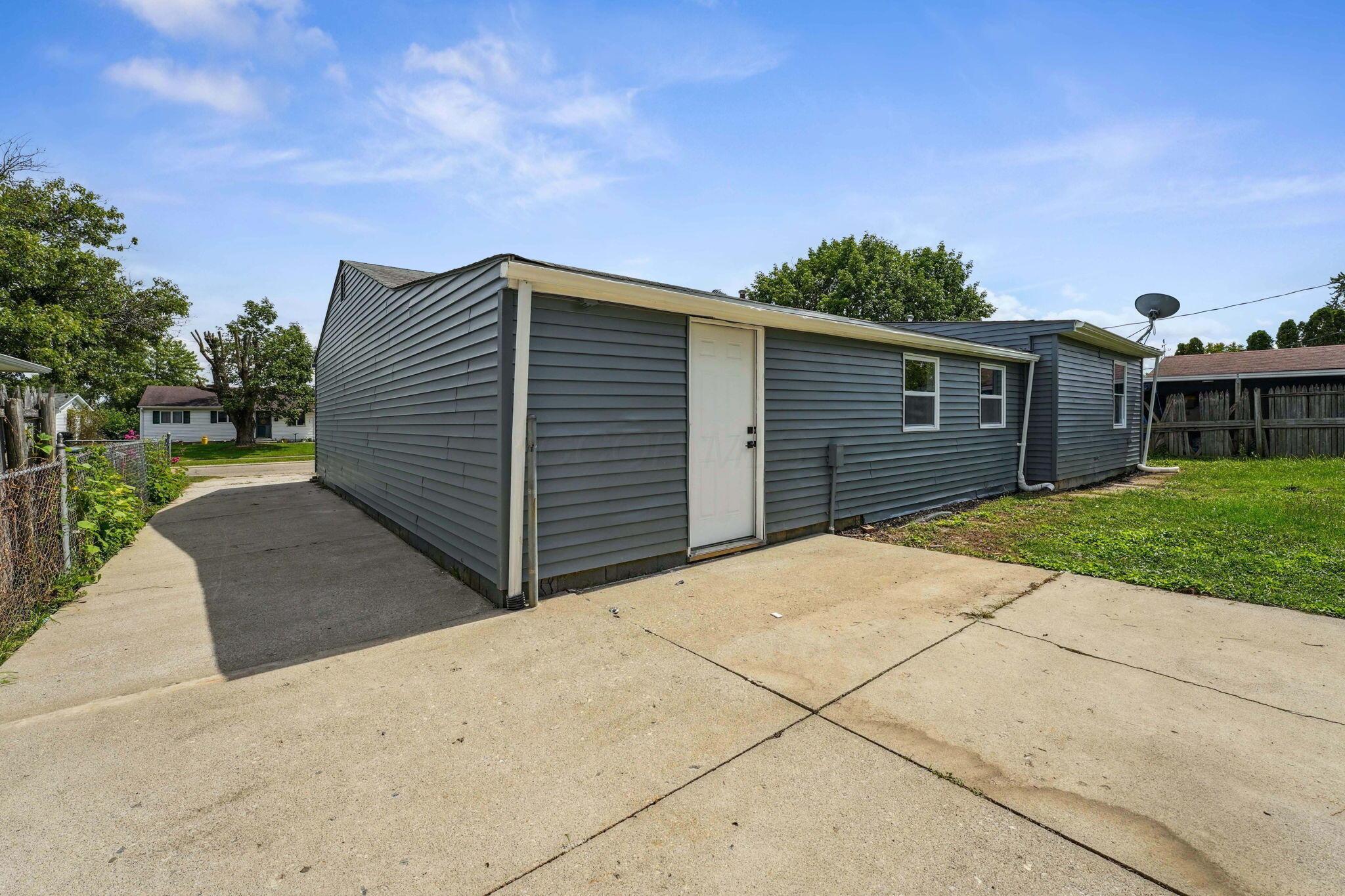 105 Redmond Road Columbus, OH 43228 - Photo 38 of 40 55-web-or-mls-105-redmond-rd