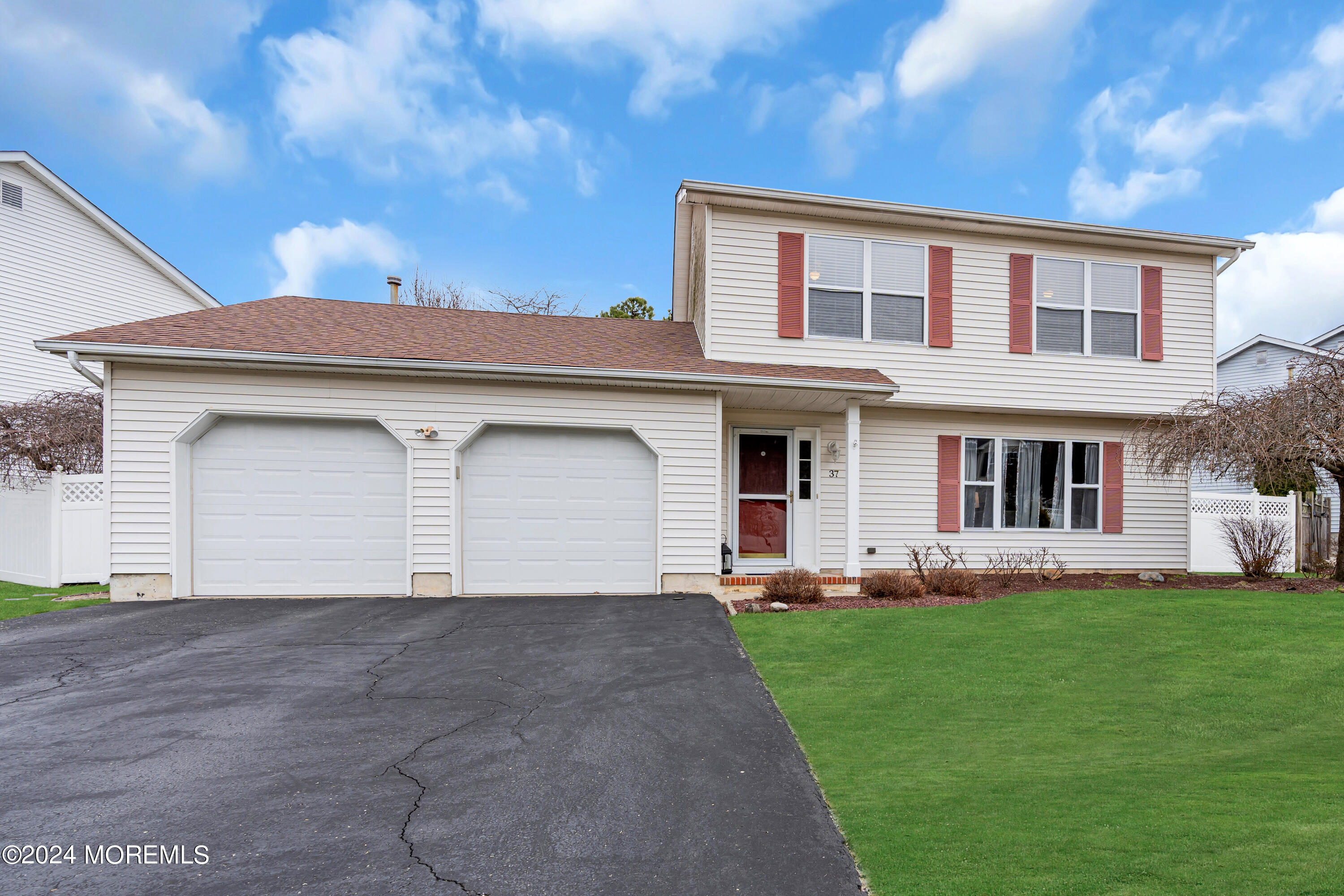37 Netty Street Howell, NJ 07731 - Photo 5 of 53 002_dsc03252-1b