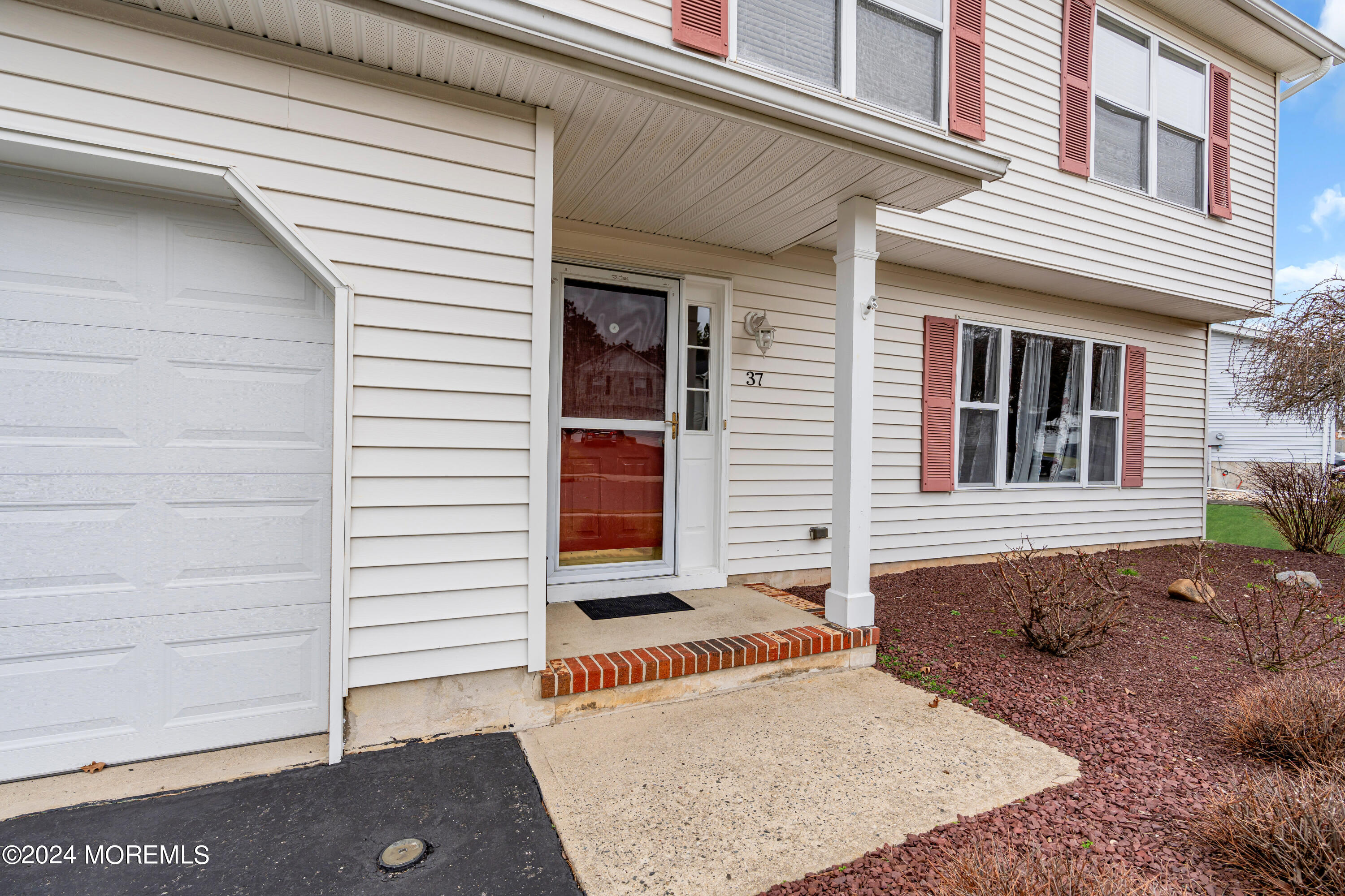 37 Netty Street Howell, NJ 07731 - Photo 10 of 53 007_dsc03257-1