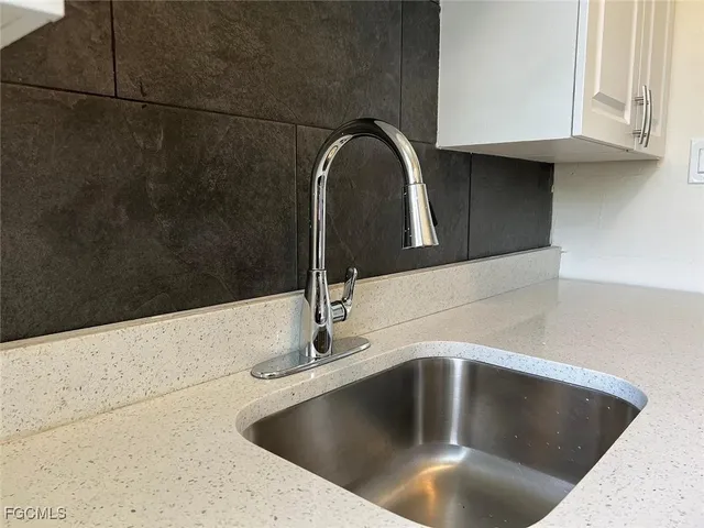 a close view of sink and tap