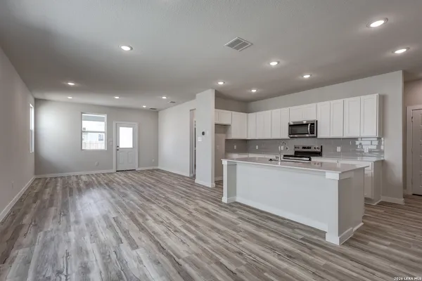 $312,990 | 5631 Franklin Hills, Von Ormy, TX 78073