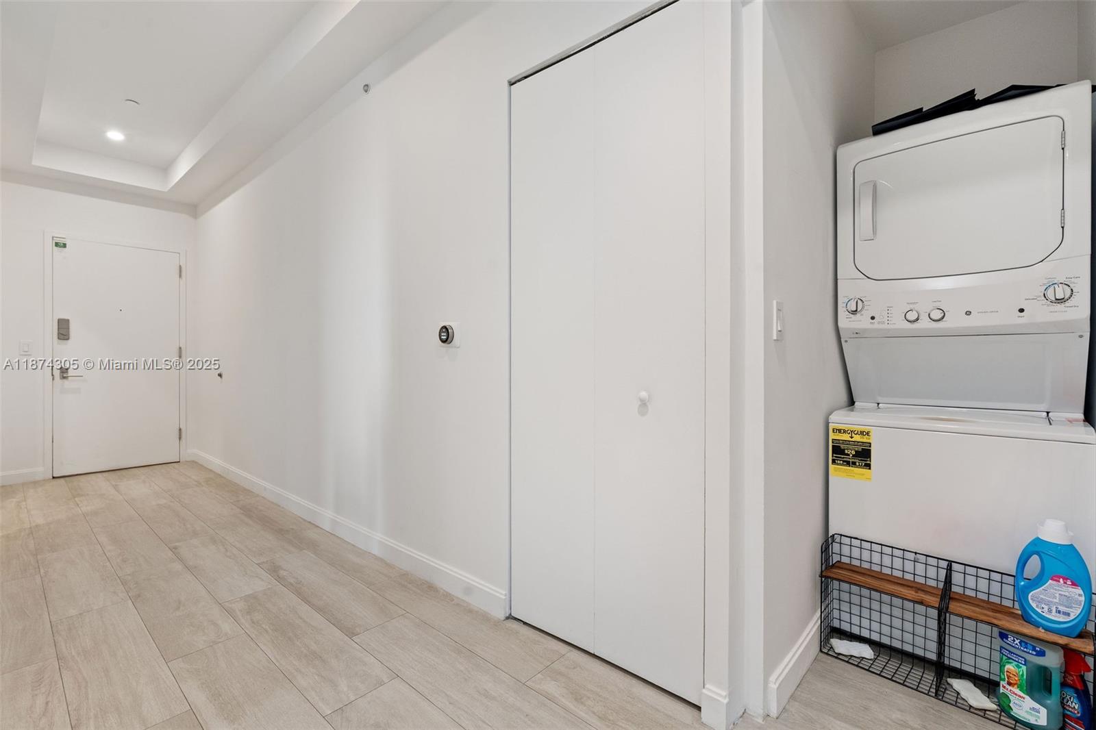 45 Southwest 9th Street, Unit 4301 Miami, FL 33130 - Photo 24 of 30 a view of hallway with wooden floor