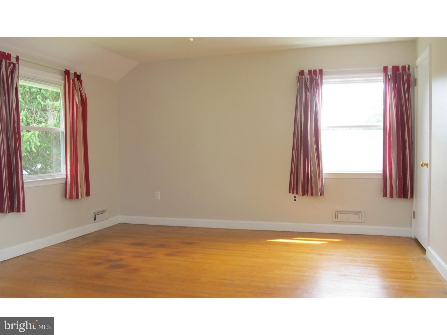 724 Hilltop Road Cinnaminson, NJ 08077 - Photo 23 of 25 Bedroom 4