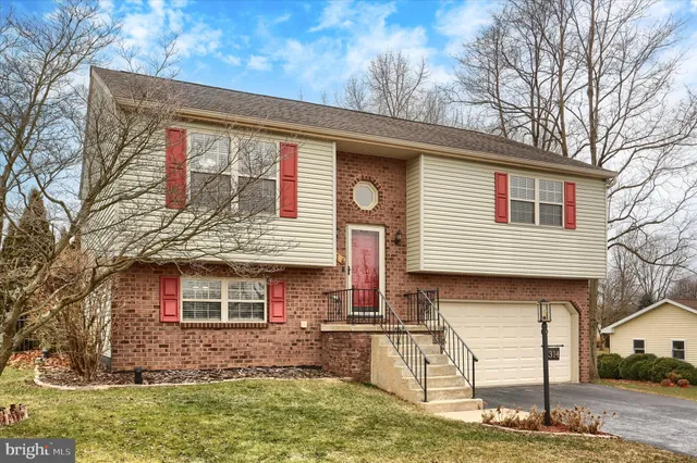 $350,000 | 314 Mumper Lane, Dillsburg, PA 17019