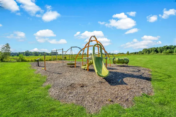 $117,400 | Madi Court, Unit 103, Menasha, WI 54952