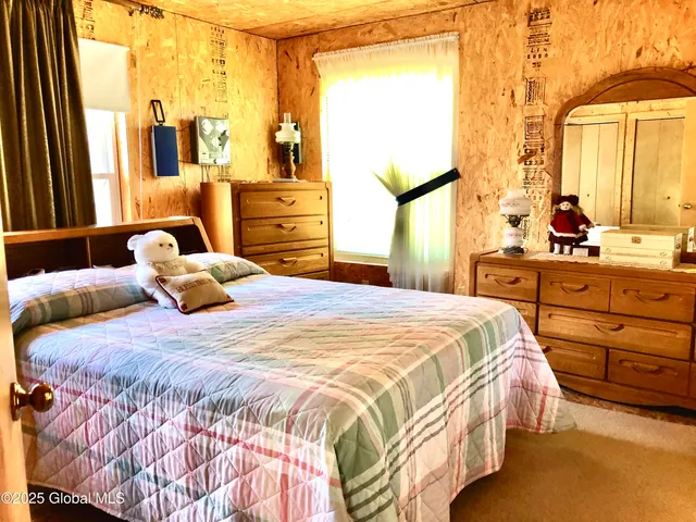 $369,000 | 607 Gansevoort Road, Moreau, NY 12803