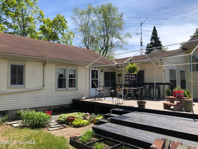 $369,000 | 607 Gansevoort Road, Moreau, NY 12803