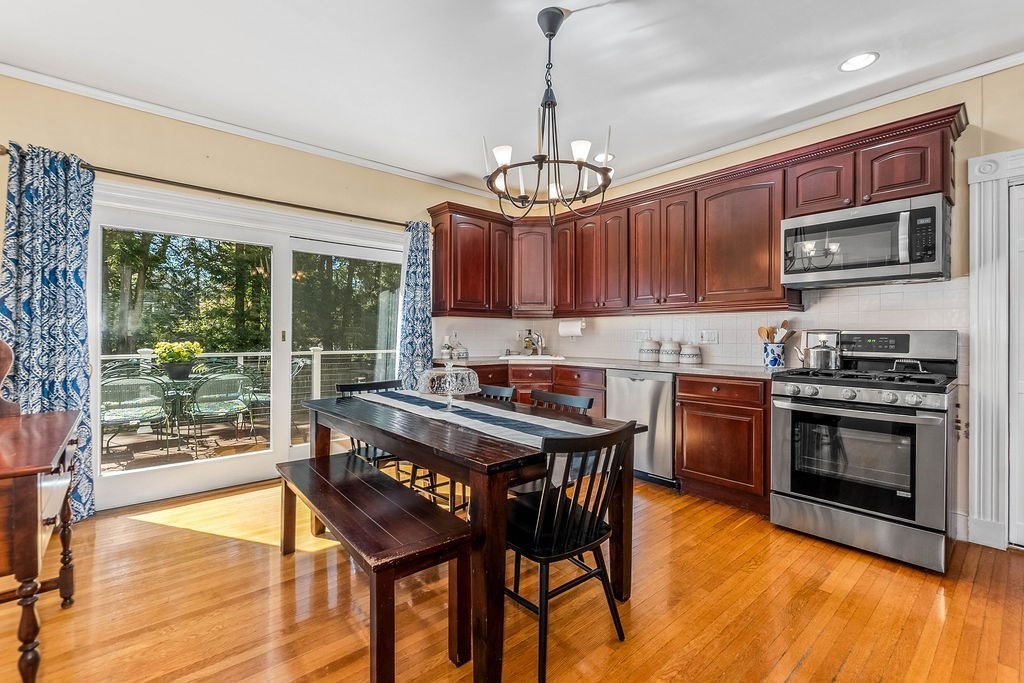 180 Walnut Street Dedham, MA 02026 - Photo 11 of 41
