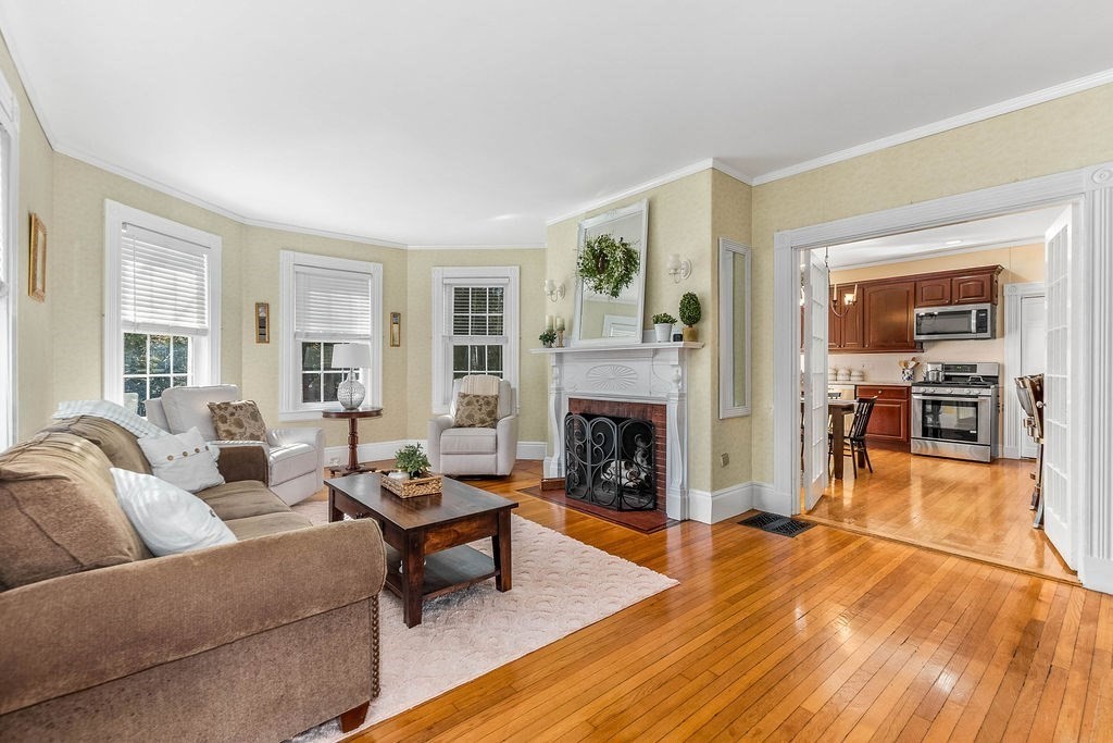 180 Walnut Street Dedham, MA 02026 - Photo 10 of 41