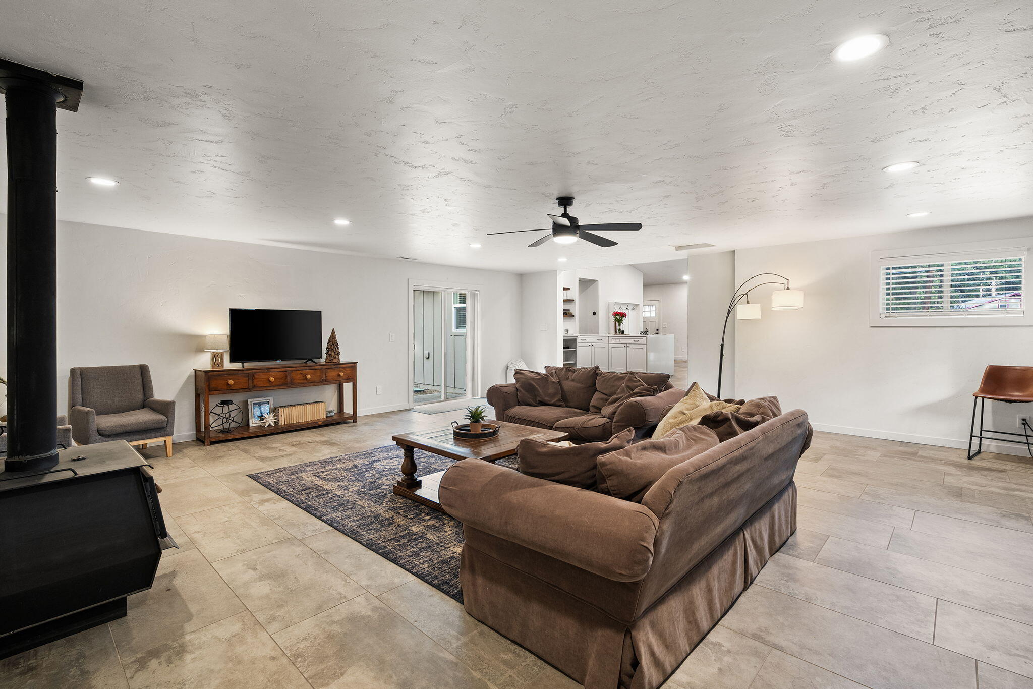60059 Turquoise Road Bend, OR 97702 - Photo 18 of 53